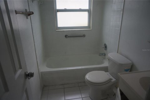 Apartamento en alquiler en Tampa, Florida, 2 dormitorios, 130.43 m2 № 1540632 - foto 2