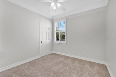 House in Celebration, Florida 5 bedrooms, 260.13 sq.m. № 2231270 - photo 23