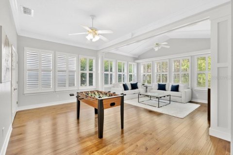 House in Celebration, Florida 5 bedrooms, 260.13 sq.m. № 2231270 - photo 14