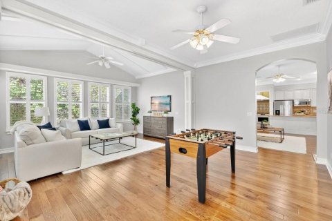 House in Celebration, Florida 5 bedrooms, 260.13 sq.m. № 2231270 - photo 13
