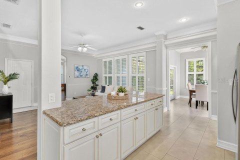 House in Celebration, Florida 5 bedrooms, 260.13 sq.m. № 2231270 - photo 7