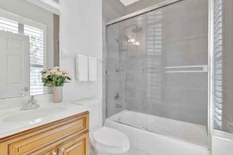 House in Celebration, Florida 5 bedrooms, 260.13 sq.m. № 2231270 - photo 27