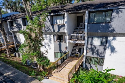 Condo in Gainesville, Florida, 3 bedrooms  № 1902008 - photo 1