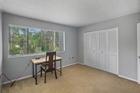 Condo in Gainesville, Florida, 3 bedrooms  № 1902008 - photo 29