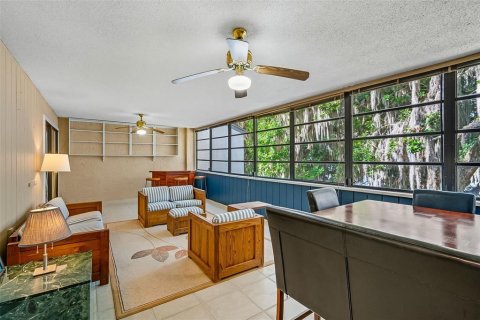 Condo in Gainesville, Florida, 3 bedrooms  № 1902008 - photo 9