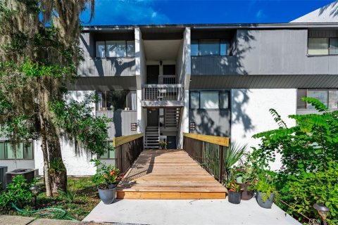 Condo in Gainesville, Florida, 3 bedrooms  № 1902008 - photo 2