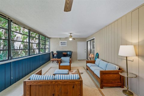 Condo in Gainesville, Florida, 3 bedrooms  № 1902008 - photo 11