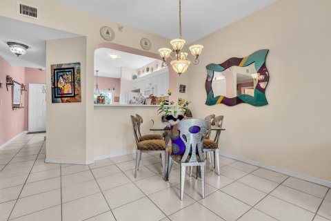 Купить кондоминиум в Тамарак, Флорида 3 комнаты, 102.29м2, № 2260206 - фото 20