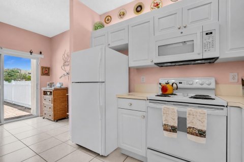 Купить кондоминиум в Тамарак, Флорида 3 комнаты, 102.29м2, № 2260206 - фото 12