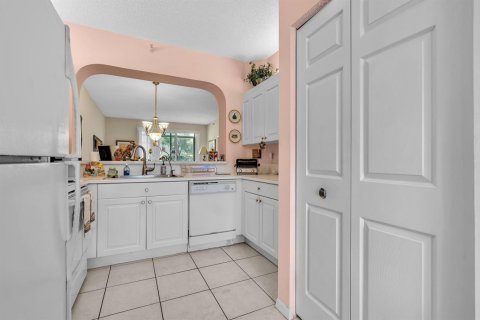 Купить кондоминиум в Тамарак, Флорида 3 комнаты, 102.29м2, № 2260206 - фото 11