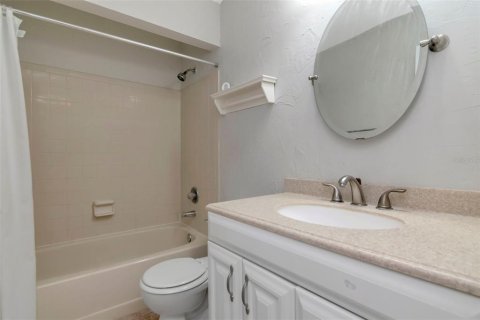 Adosado en venta en Tampa, Florida, 2 dormitorios, 101.64 m2 № 2166256 - foto 23