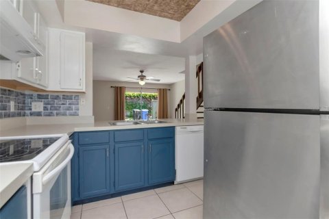 Adosado en venta en Tampa, Florida, 2 dormitorios, 101.64 m2 № 2166256 - foto 10
