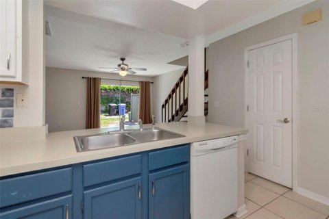 Adosado en venta en Tampa, Florida, 2 dormitorios, 101.64 m2 № 2166256 - foto 11