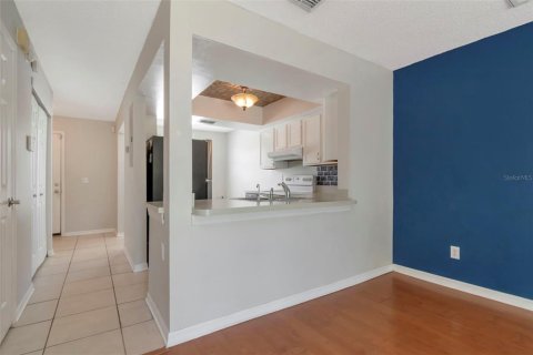 Adosado en venta en Tampa, Florida, 2 dormitorios, 101.64 m2 № 2166256 - foto 12