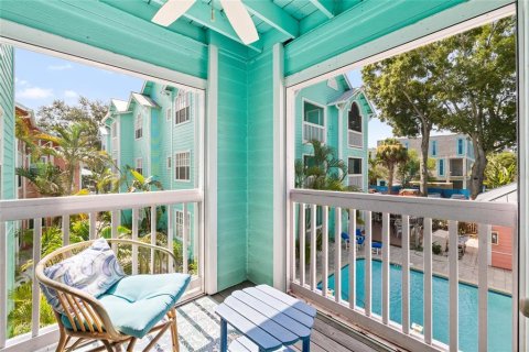 Condo in Tampa, Florida, 2 bedrooms  № 2217524 - photo 9