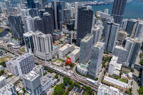 Immobilier commercial à vendre à Miami, Floride № 1984807 - photo 4