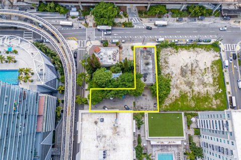 Immobilier commercial à vendre à Miami, Floride № 1984807 - photo 11