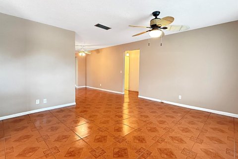 Casa en venta en Margate, Florida, 2 dormitorios, 123.93 m2 № 2359786 - foto 2