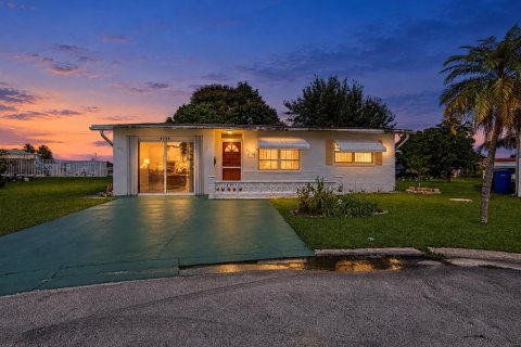 Casa en venta en Margate, Florida, 2 dormitorios, 123.93 m2 № 2359786 - foto 19