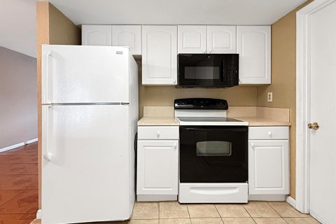 Casa en venta en Margate, Florida, 2 dormitorios, 123.93 m2 № 2359786 - foto 24