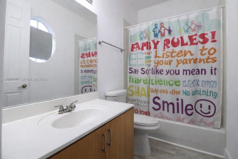 Townhouse in Homestead, Florida 3 bedrooms, 132.66 sq.m. № 2066737 - photo 15