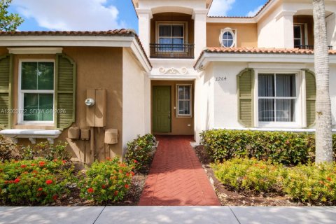 Townhouse in Homestead, Florida 3 bedrooms, 132.66 sq.m. № 2066737 - photo 2