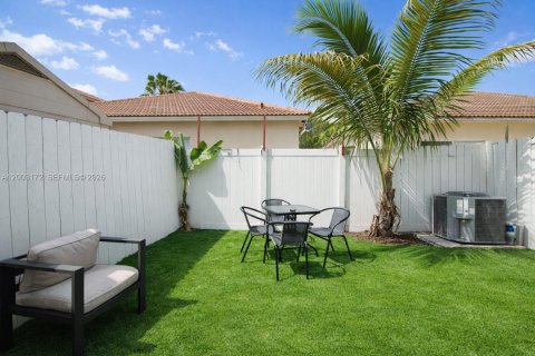 Townhouse in Homestead, Florida 3 bedrooms, 132.66 sq.m. № 2066737 - photo 21