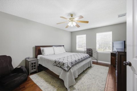 House in Winter Garden, Florida 4 bedrooms, 284.37 sq.m. № 2217195 - photo 11