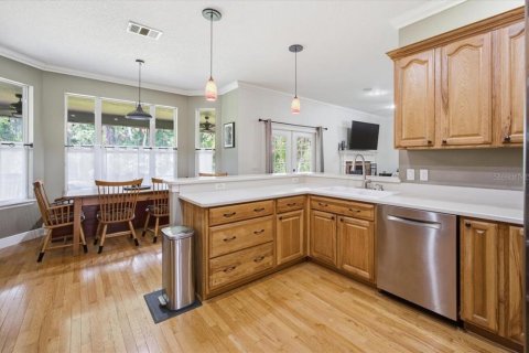 House in Winter Garden, Florida 4 bedrooms, 284.37 sq.m. № 2217195 - photo 9
