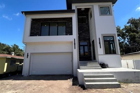 Купить виллу или дом в Тампа, Флорида 9 комнат, 355.63м2, № 1662047 - фото 9