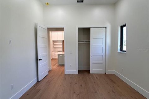 Casa en venta en Tampa, Florida, 6 dormitorios, 355.63 m2 № 1662047 - foto 20