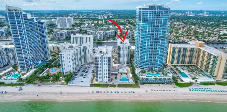 Condo in Hollywood, Florida, 2 bedrooms № 2184855