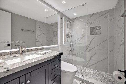 Condo in Hollywood, Florida, 2 bedrooms № 2184855 - photo 26