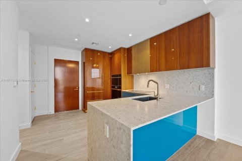 Condominio en venta en Miami, Florida, 1 dormitorio, 62.71 m2 № 1704647 - foto 6