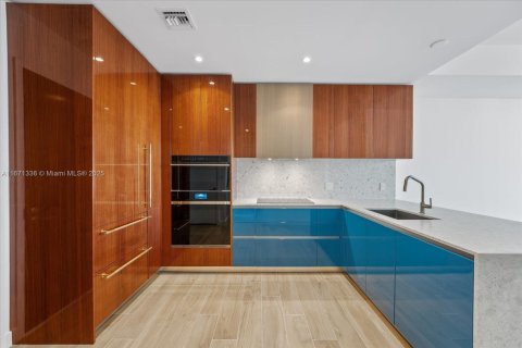 Condominio en venta en Miami, Florida, 1 dormitorio, 62.71 m2 № 1704647 - foto 4