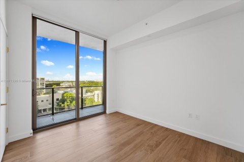 Condominio en venta en Miami, Florida, 1 dormitorio, 62.71 m2 № 1704647 - foto 13