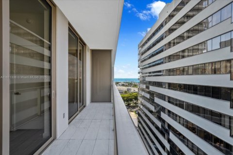 Condominio en venta en Miami, Florida, 1 dormitorio, 62.71 m2 № 1704647 - foto 18