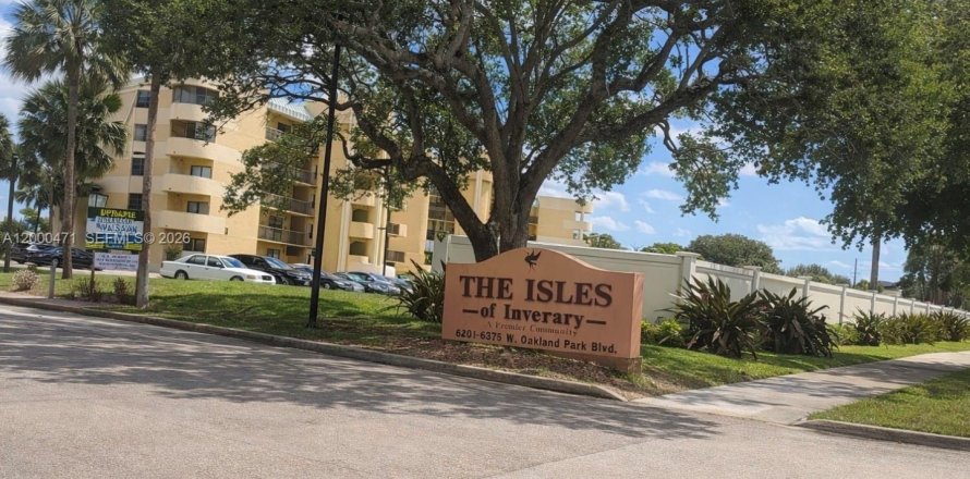 Condo in Lauderhill, Florida, 2 bedrooms  № 2065223