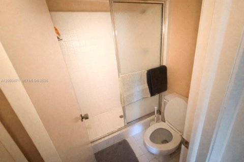 Condo in Lauderhill, Florida, 2 bedrooms  № 2065223 - photo 6