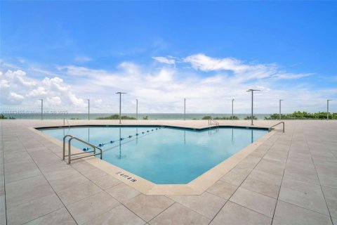 Купить кондоминиум в Майами-Бич, Флорида 2 спальни, 135.17м2, № 1931711 - фото 23