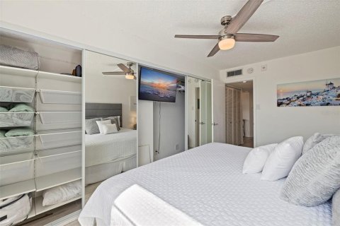 Condominio en alquiler en Saint Petersburg, Florida, 2 dormitorios, 95.69 m2 № 1876896 - foto 9