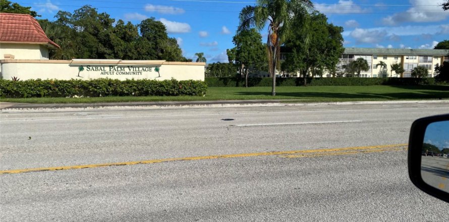 Condo in Tamarac, Florida, 1 bedroom  № 741890