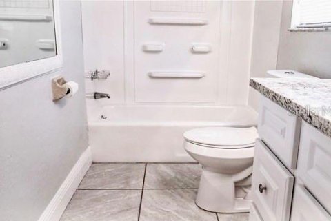 Casa en alquiler en Venice, Florida, 3 dormitorios, 141.68 m2 № 1916305 - foto 7