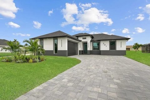 Villa ou maison à vendre à Cape Coral, Floride: 3 chambres № 2431388 - photo 4