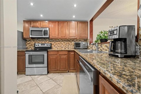 Condominio en venta en Davie, Florida, 3 dormitorios, 117.06 m2 № 2089997 - foto 18