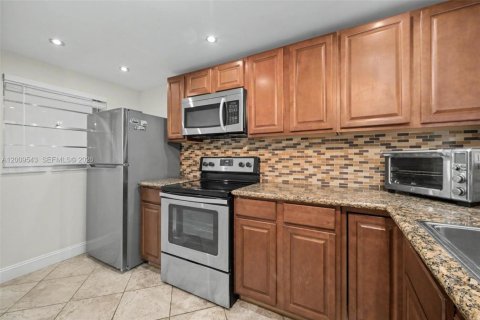 Condominio en venta en Davie, Florida, 3 dormitorios, 117.06 m2 № 2089997 - foto 19