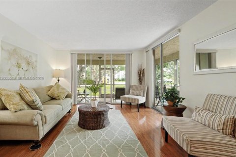 Condominio en venta en Davie, Florida, 3 dormitorios, 117.06 m2 № 2089997 - foto 15