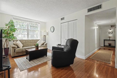 Condominio en venta en Davie, Florida, 3 dormitorios, 117.06 m2 № 2089997 - foto 6