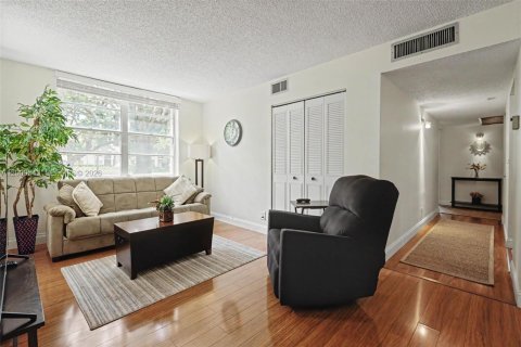 Condominio en venta en Davie, Florida, 3 dormitorios, 117.06 m2 № 2089997 - foto 9