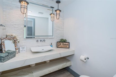 Condo in Indian Shores, Florida, 4 bedrooms  № 1870426 - photo 15